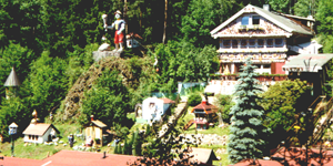 Der Märchenwald Saalburg liegt in Thüringen.
