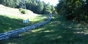 Sommerrodelbahn bei Kronach, direkt an der B85 von Kulmbach in Richtung Kronach
